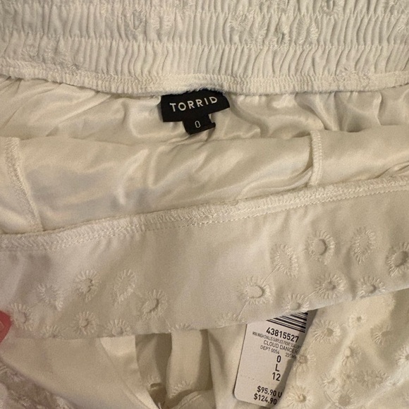 Torrid White Eyelet Skirt Set - Picture 5 of 5
